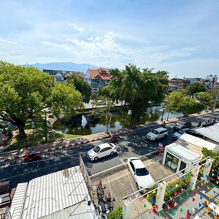 Nidhra Lanna Hotel Chiang Mai Exterior foto